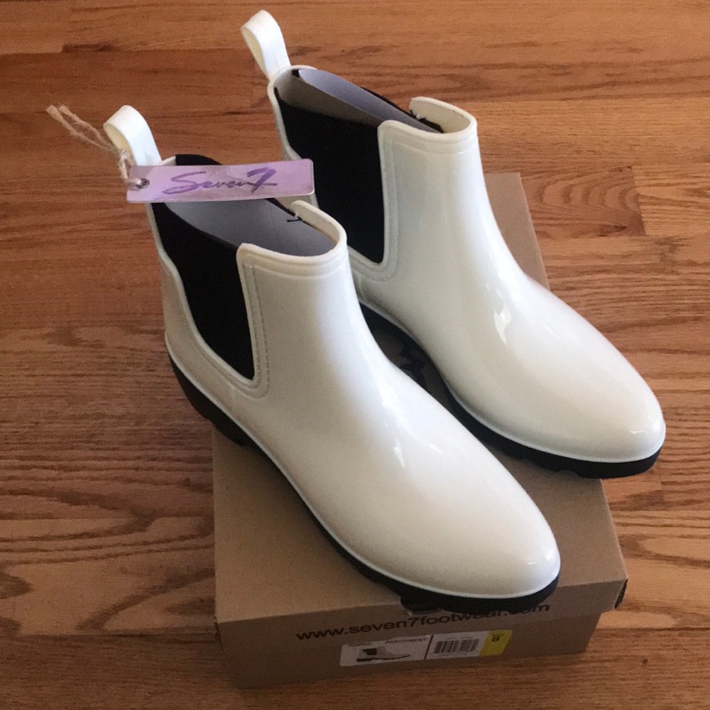 Seven7 Rain Booties